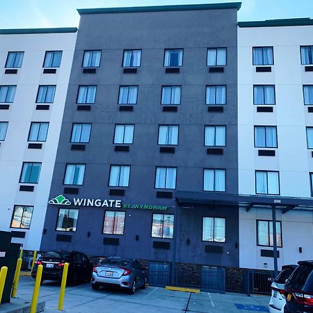 Wingate By Wyndham Jfk Airport, Far Rockaway Ny Hotel New York Bagian luar foto