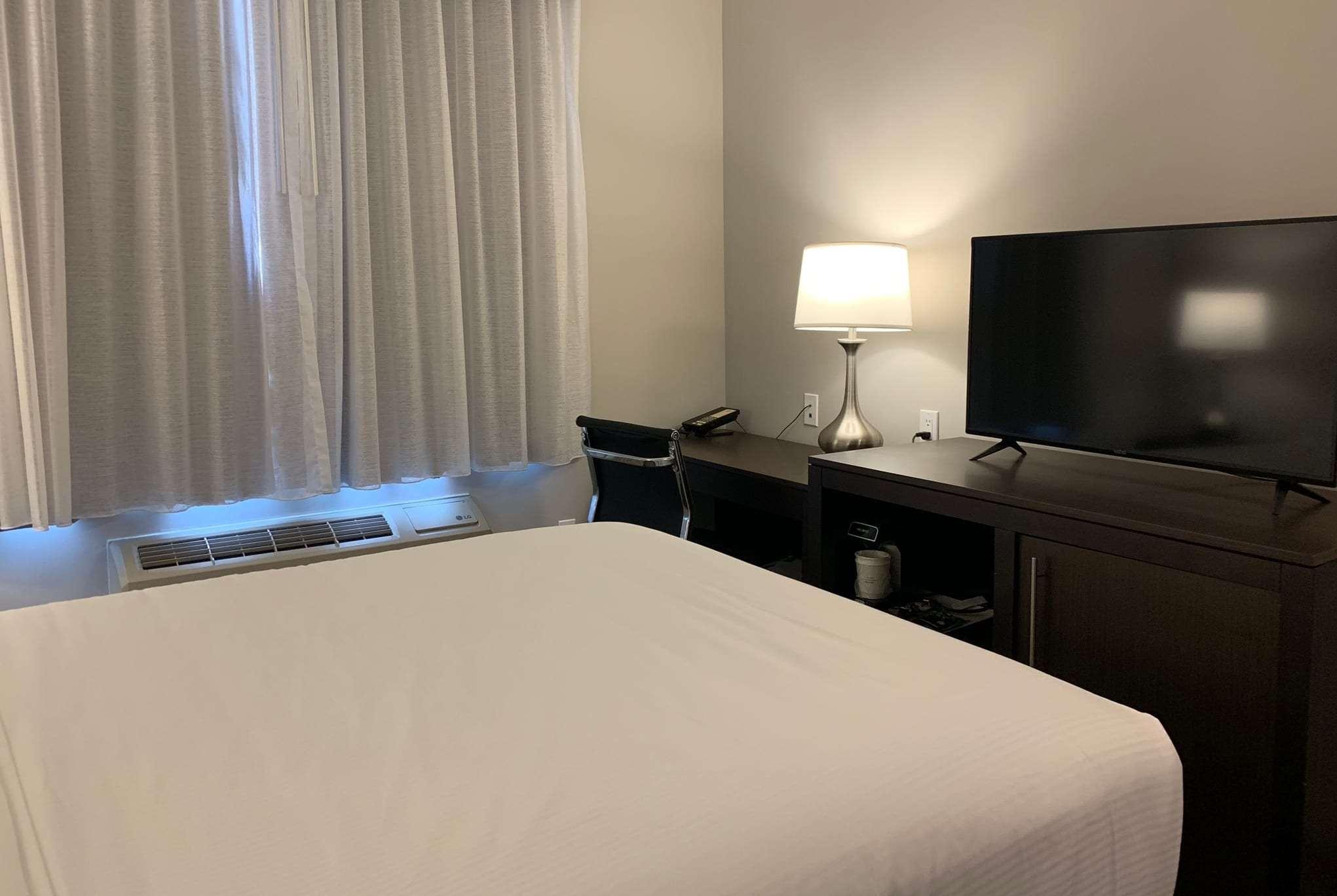 Wingate By Wyndham Jfk Airport, Far Rockaway Ny Hotel New York Bagian luar foto