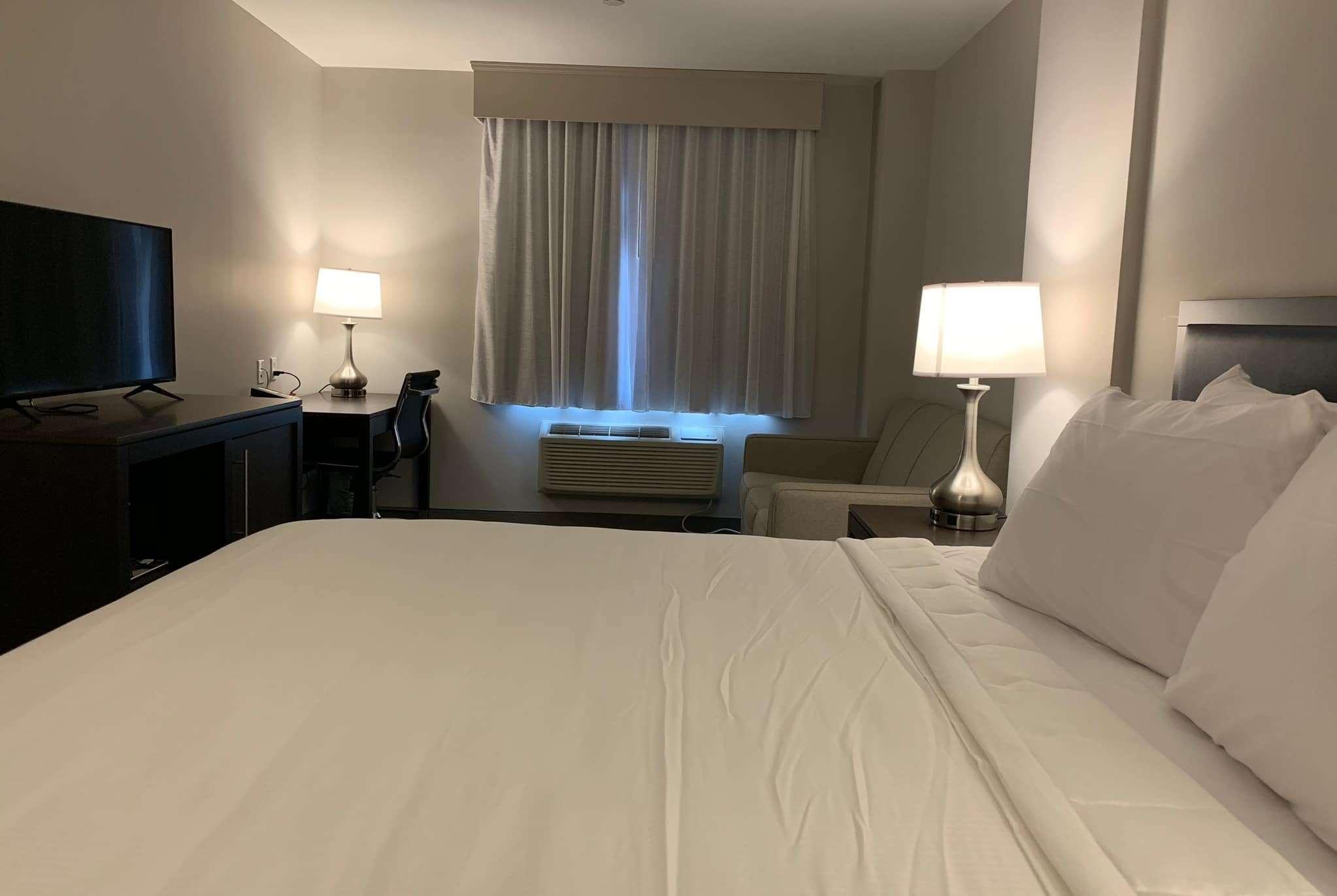 Wingate By Wyndham Jfk Airport, Far Rockaway Ny Hotel New York Bagian luar foto